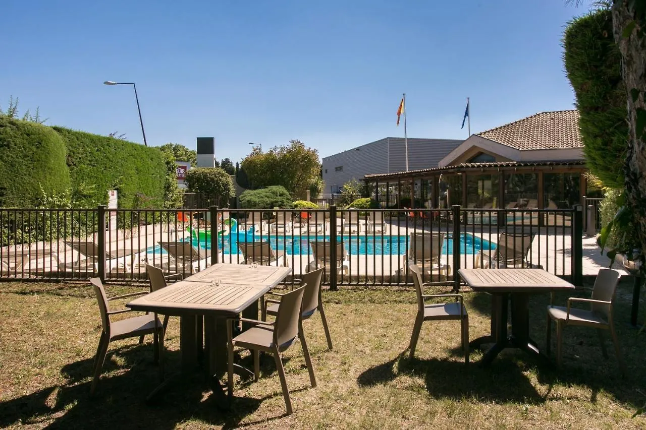 ***  Hotel ibis Avignon Sud France