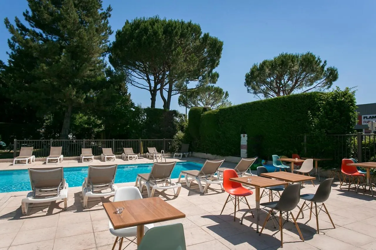 Hotel ibis Avignon Sud